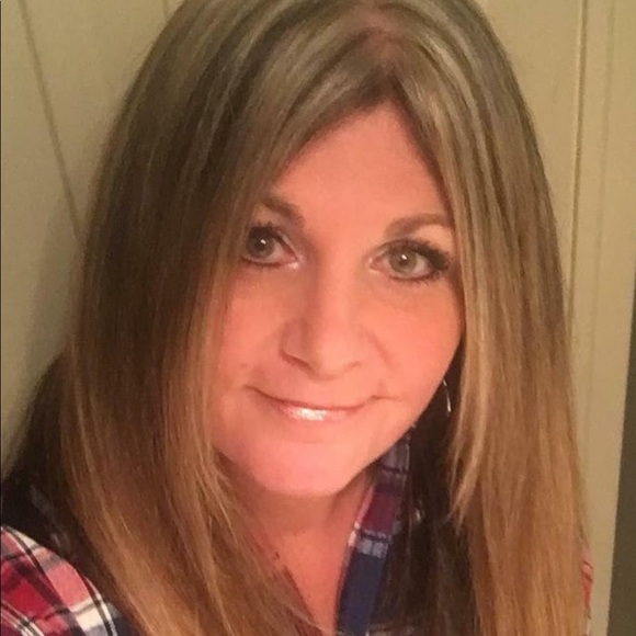 Meet your Posher, Karen - Picture 1 of 1